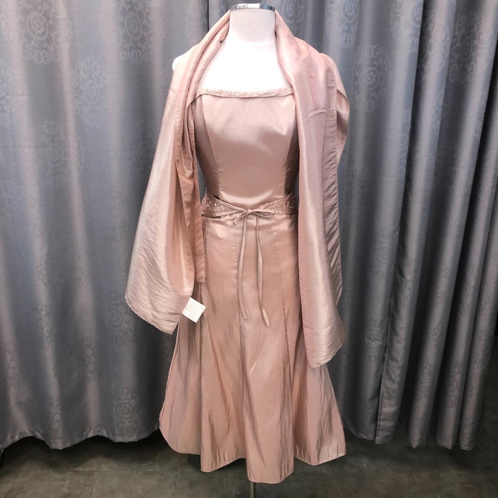 NEW Sample Silky Tea Length with Shawl Dress
Mother Bride Tea Length Bridesmaid